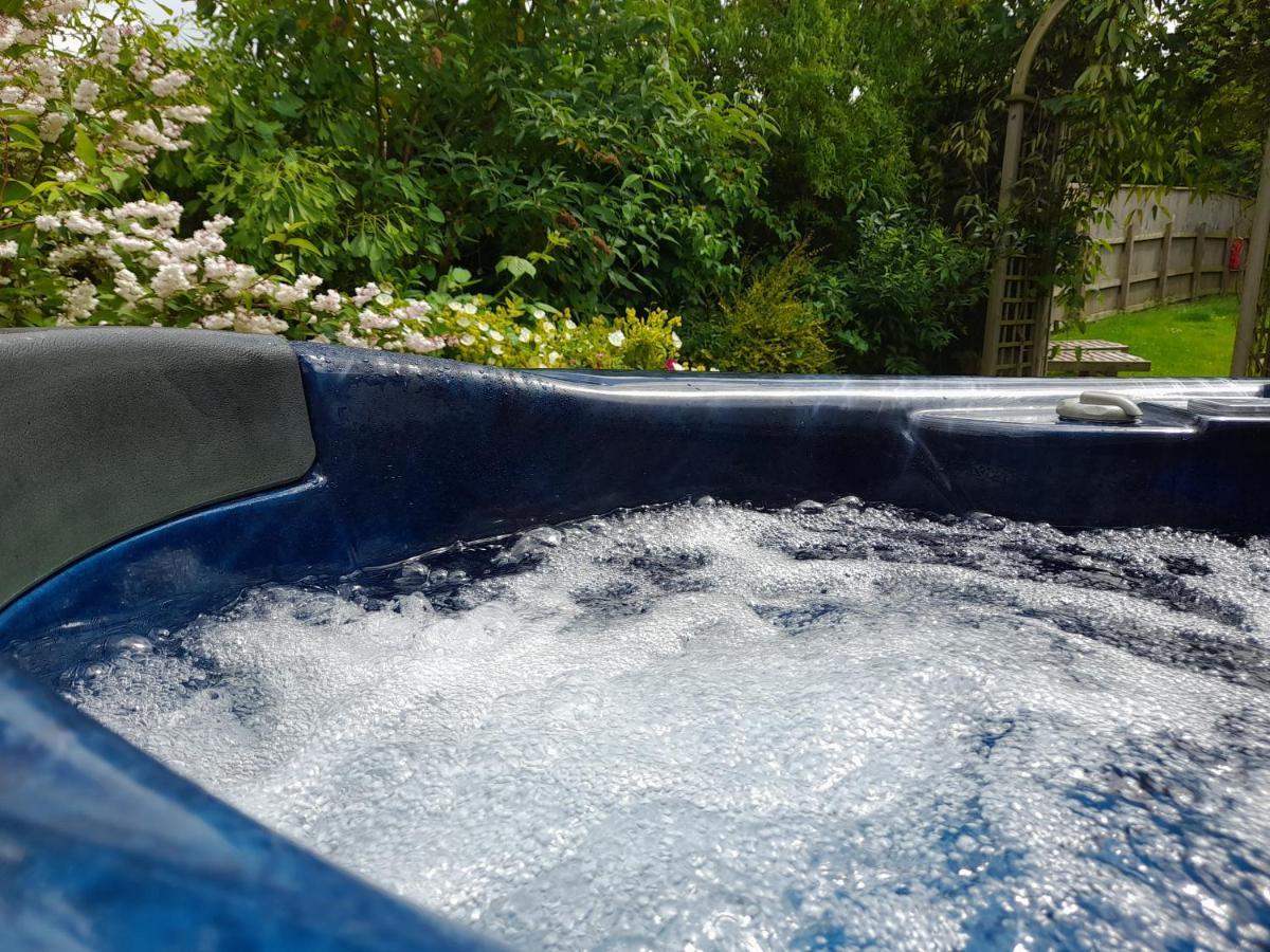 Orchard View Yurt & Hot Tub Somerset Уэстон-сьюпер-Мэр Экстерьер фото